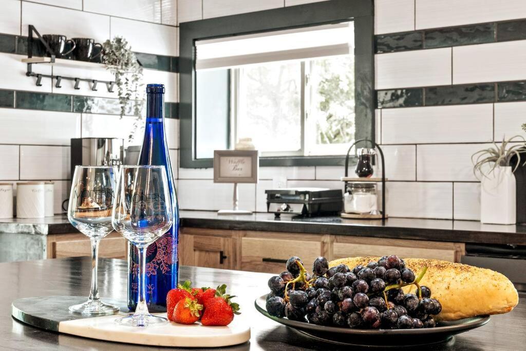 The Modern Forge Ny, Honeoye Lake Esterno foto